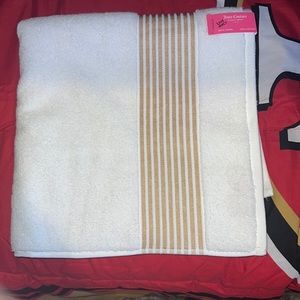 Juicy couture bath towel